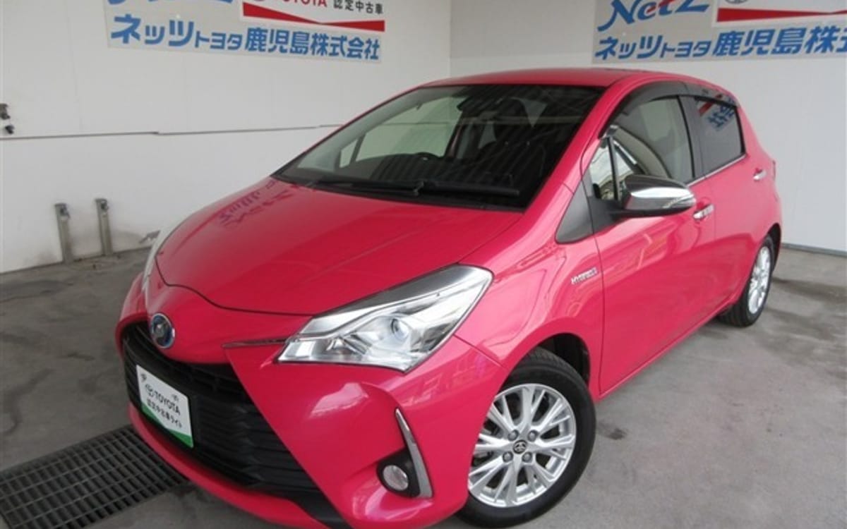 2017 Toyota Vitz 1.5 — photo 1